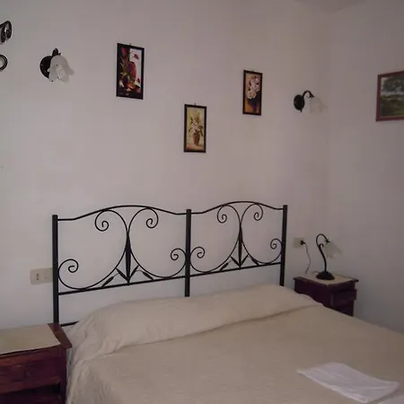 Agriturismo Candela 아르자케나